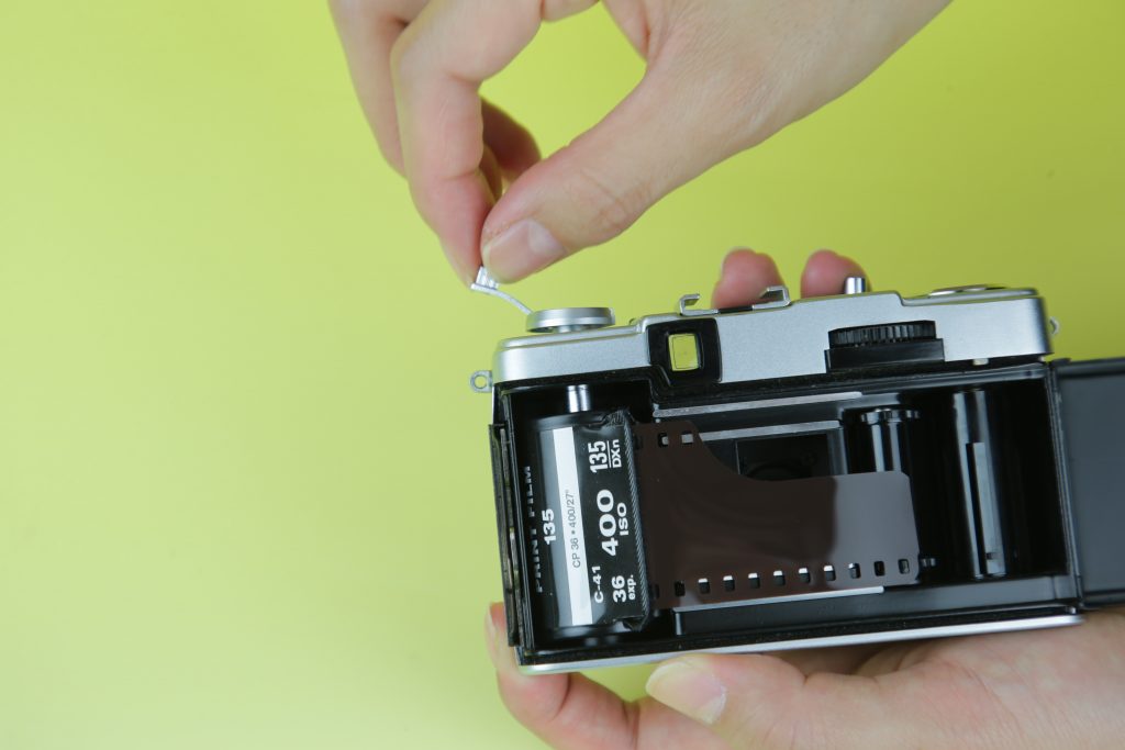 OLYMPUS PEN EE, EE その1 フィルムの入れ方編 – camera world by